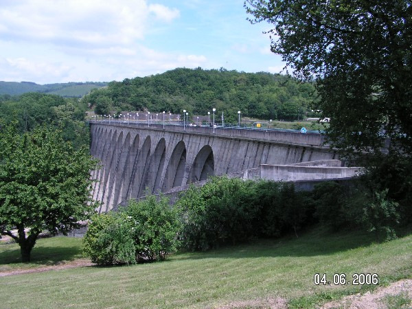 Barrage1